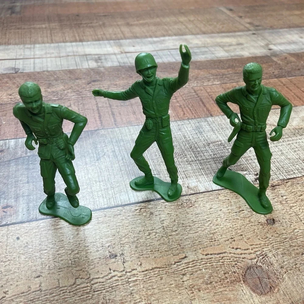 Vintage Marx Army Soldiers Native American Indian Plastic Action Figures 1967